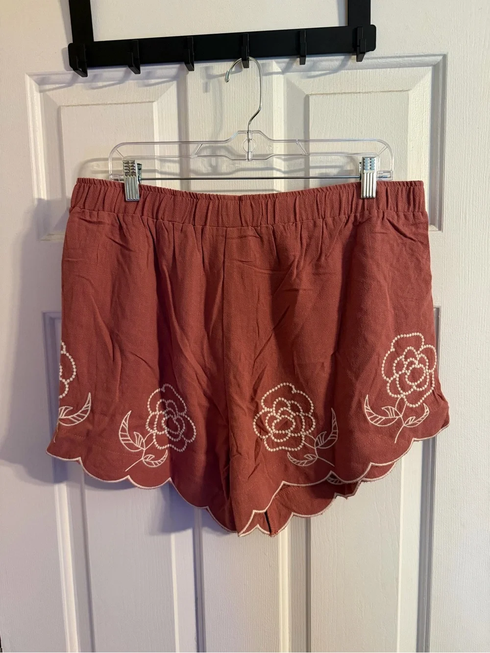 Umgee Rust Linen Blend Embroidered Scallop Hem Shorts 1XL NWT